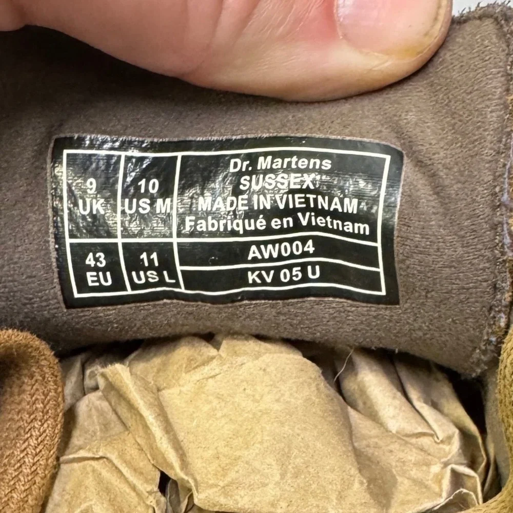 Dr. Martens Sussex Brown Leather Chukka Boots Mens 10 AirWair Slip Resistant